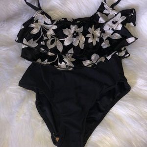 Sun Streak FREE 🎁 with any purchase of 3+items